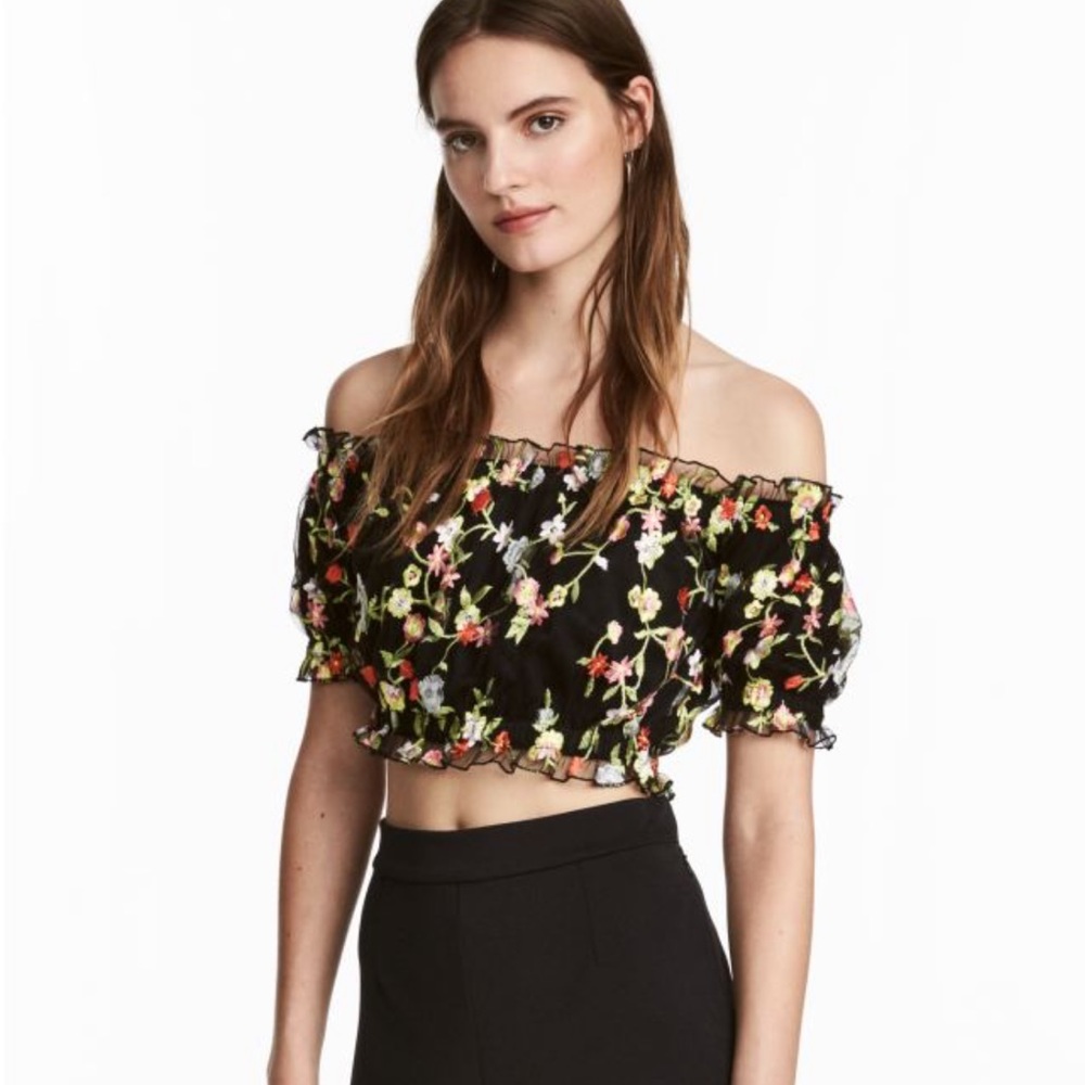 H&M off shoulder floral top